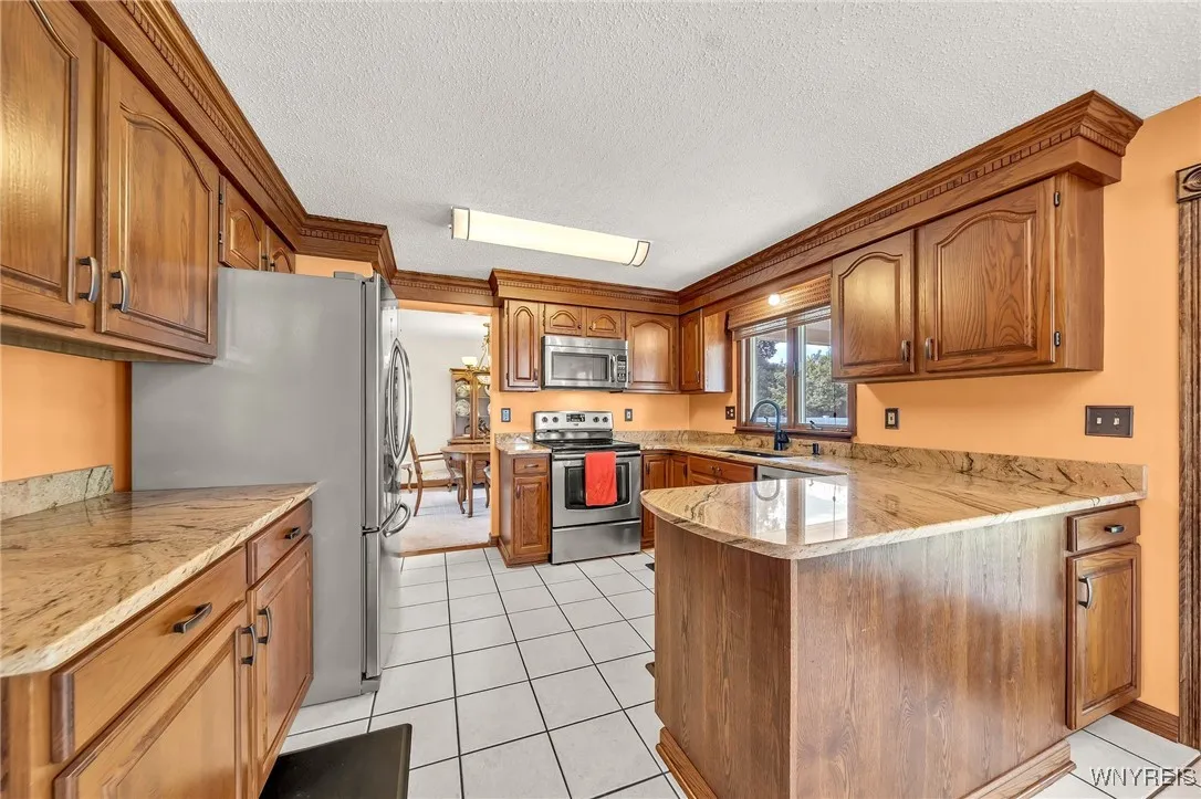 6103 Reger Drive, Lockport Town, New York 14094, Lockport Town, New York 14094, 3 Bedrooms Bedrooms, 7 Rooms Rooms,1 BathroomBathrooms,Residential,For Sale,6103 Reger Drive, Lockport Town, New York 14094,B1621915