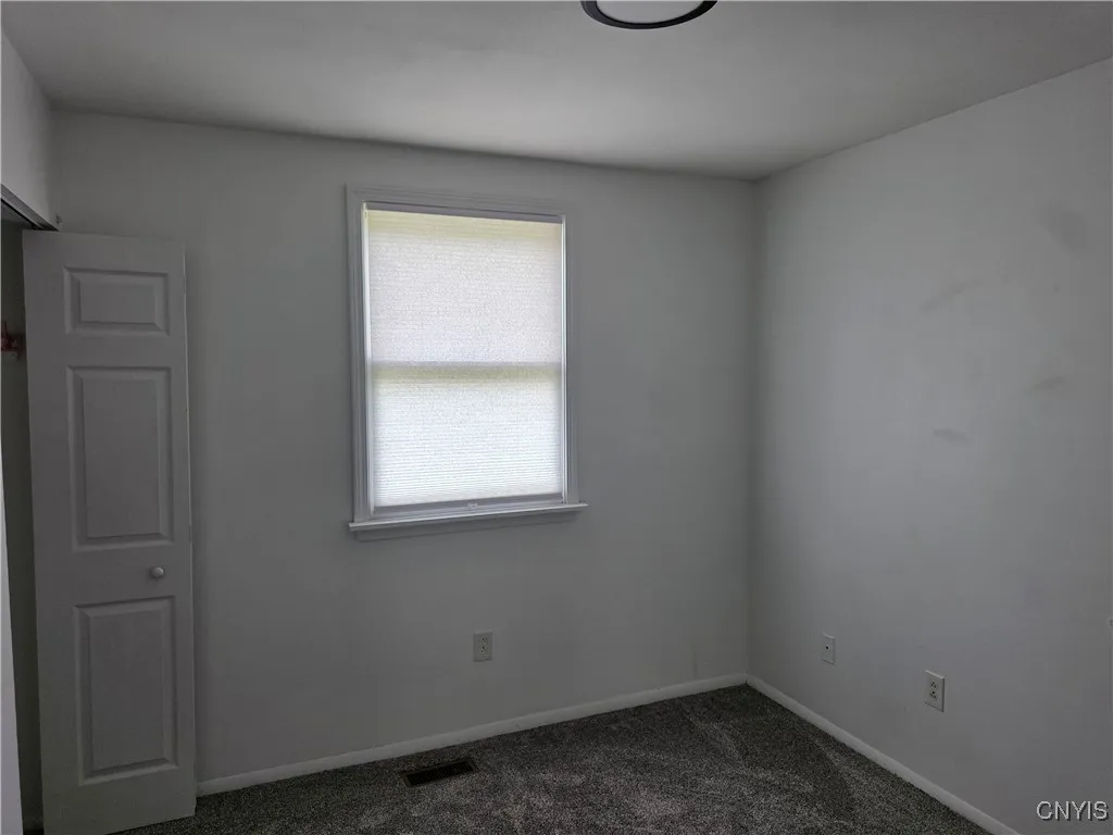 3978 Thrush Lane, Clay, New York 13090, Clay, New York 13090, 3 Bedrooms Bedrooms, 7 Rooms Rooms,1 BathroomBathrooms,Residential,For Sale,3978 Thrush Lane, Clay, New York 13090,S1622023