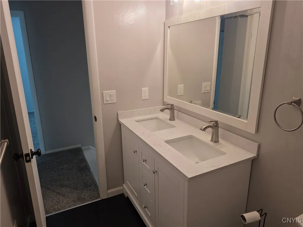 3978 Thrush Lane, Clay, New York 13090, Clay, New York 13090, 3 Bedrooms Bedrooms, 7 Rooms Rooms,1 BathroomBathrooms,Residential,For Sale,3978 Thrush Lane, Clay, New York 13090,S1622023