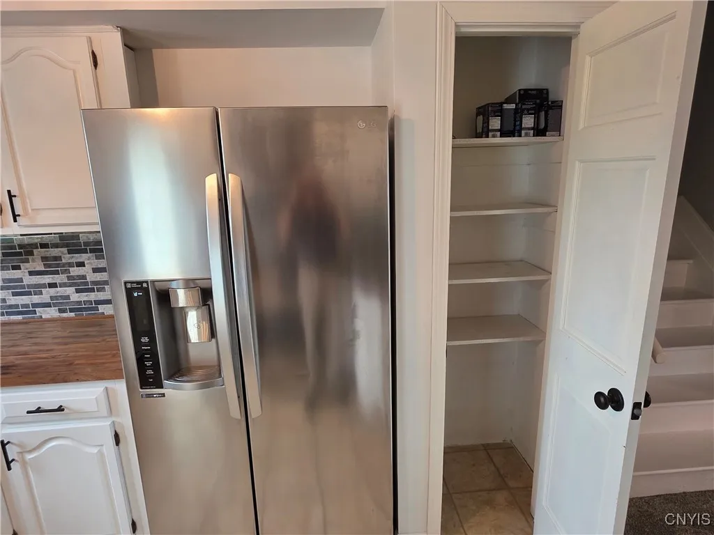 3978 Thrush Lane, Clay, New York 13090, Clay, New York 13090, 3 Bedrooms Bedrooms, 7 Rooms Rooms,1 BathroomBathrooms,Residential,For Sale,3978 Thrush Lane, Clay, New York 13090,S1622023