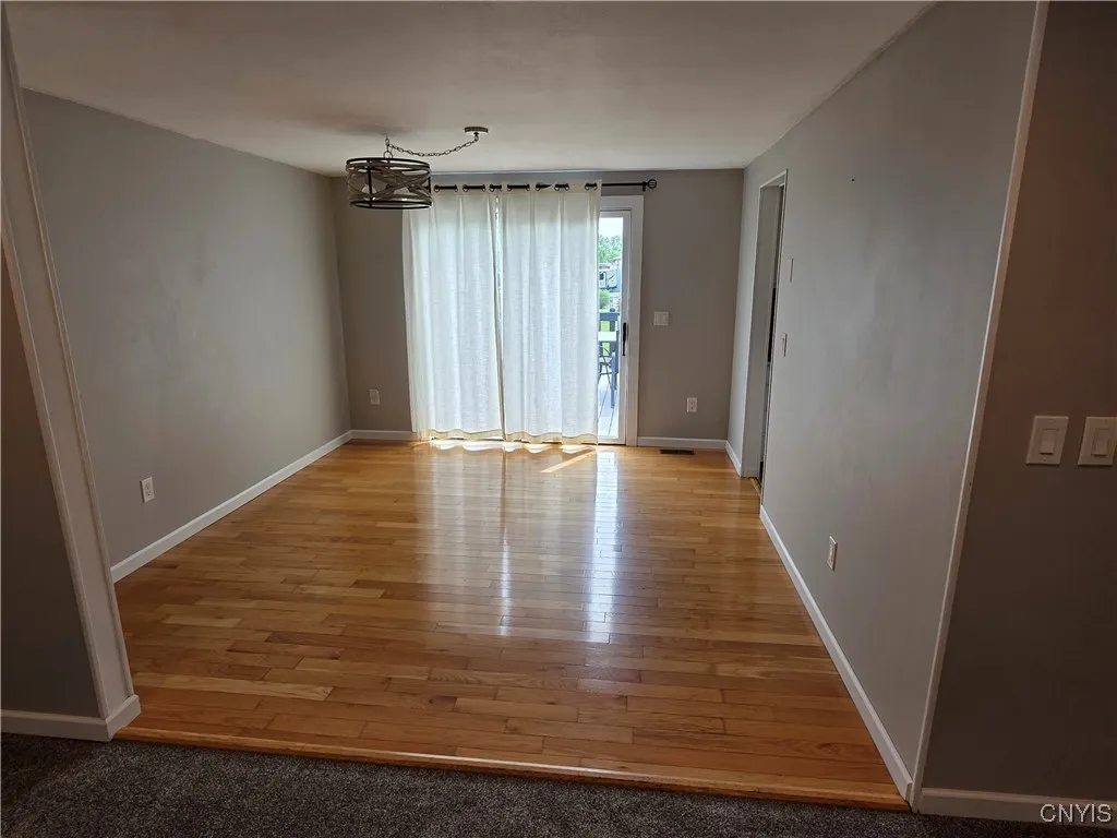 3978 Thrush Lane, Clay, New York 13090, Clay, New York 13090, 3 Bedrooms Bedrooms, 7 Rooms Rooms,1 BathroomBathrooms,Residential,For Sale,3978 Thrush Lane, Clay, New York 13090,S1622023