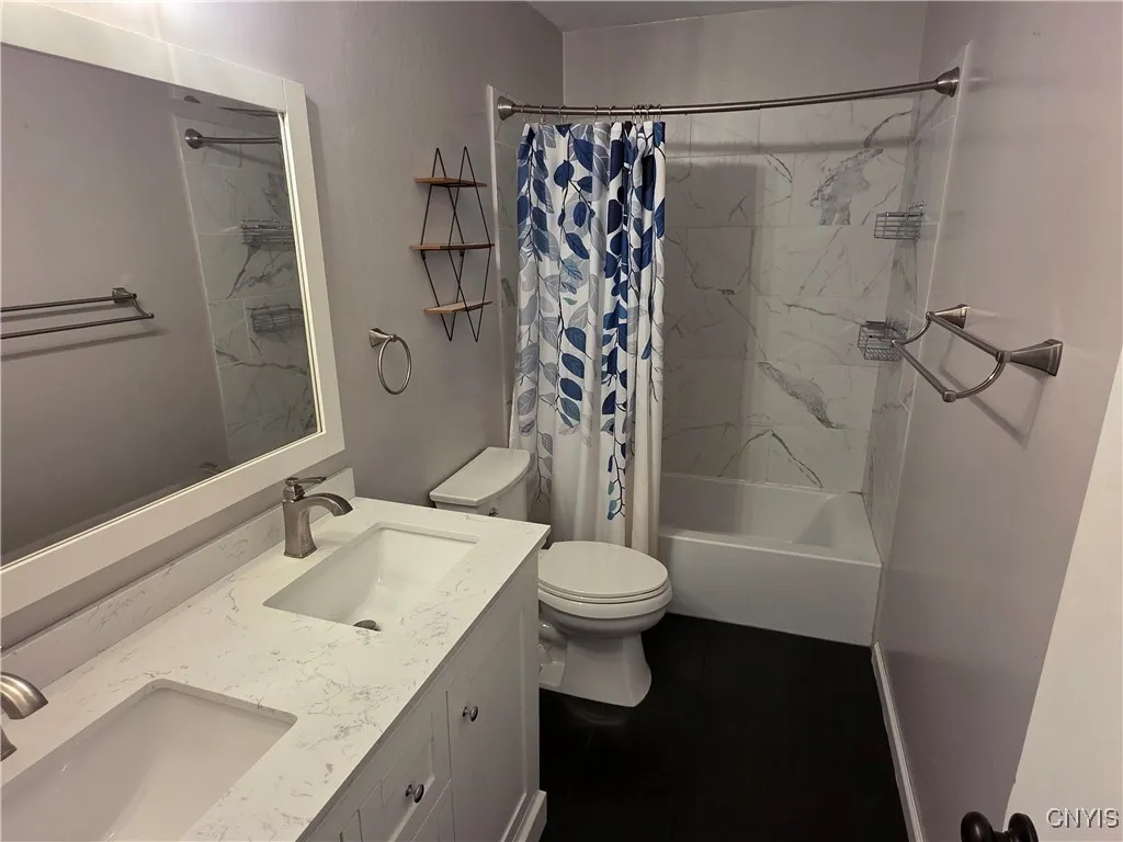 3978 Thrush Lane, Clay, New York 13090, Clay, New York 13090, 3 Bedrooms Bedrooms, 7 Rooms Rooms,1 BathroomBathrooms,Residential,For Sale,3978 Thrush Lane, Clay, New York 13090,S1622023
