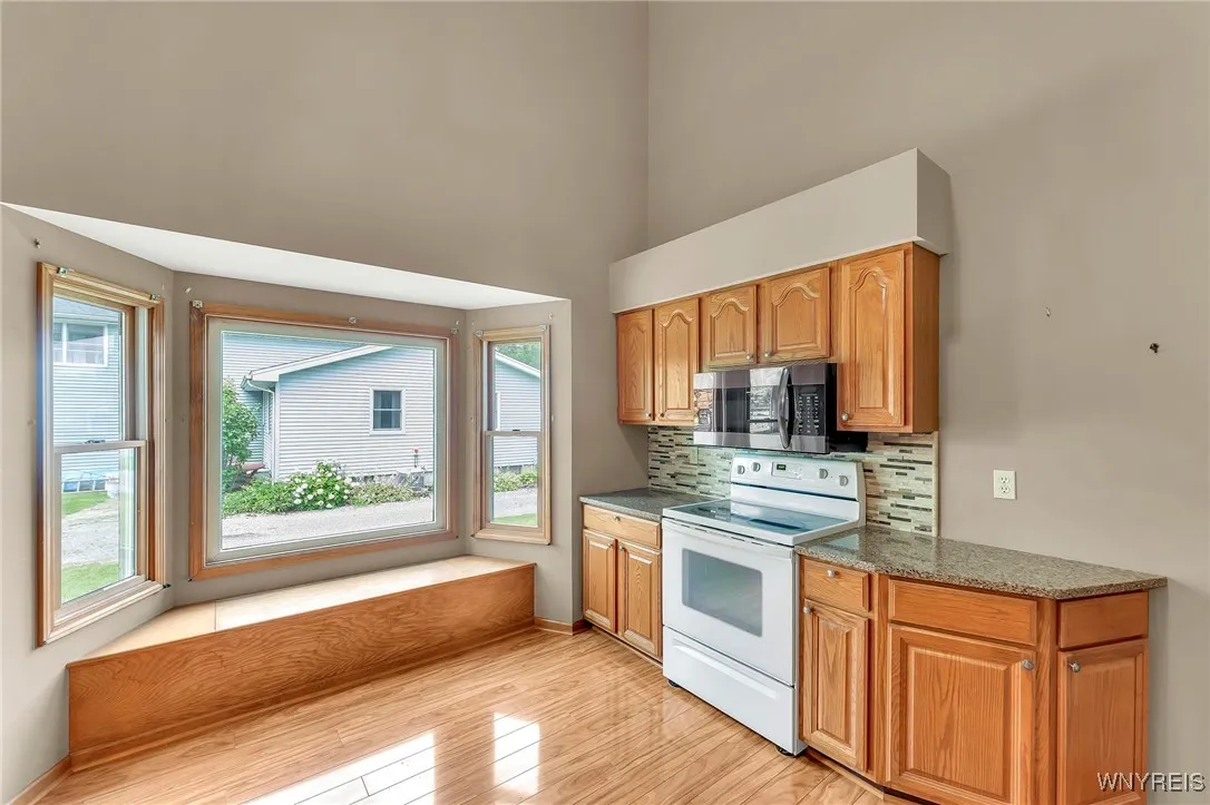 1245 Dodge Road, Amherst, New York 14068, Amherst, New York 14068, 3 Bedrooms Bedrooms, 8 Rooms Rooms,2 BathroomsBathrooms,Residential,For Sale,1245 Dodge Road, Amherst, New York 14068,B1621984