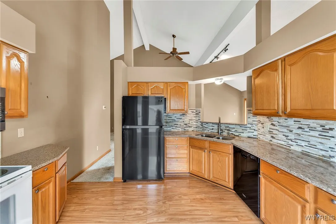 1245 Dodge Road, Amherst, New York 14068, Amherst, New York 14068, 3 Bedrooms Bedrooms, 8 Rooms Rooms,2 BathroomsBathrooms,Residential,For Sale,1245 Dodge Road, Amherst, New York 14068,B1621984