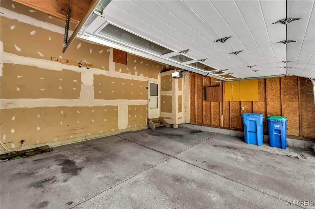 1245 Dodge Road, Amherst, New York 14068, Amherst, New York 14068, 3 Bedrooms Bedrooms, 8 Rooms Rooms,2 BathroomsBathrooms,Residential,For Sale,1245 Dodge Road, Amherst, New York 14068,B1621984