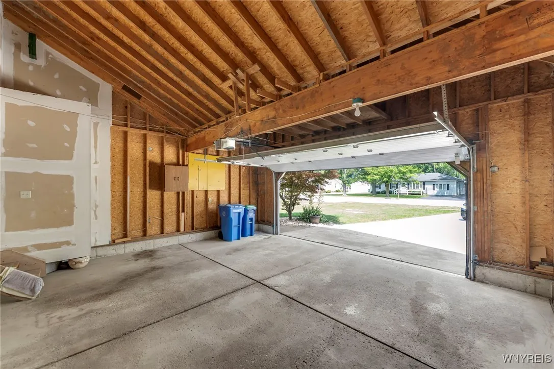 1245 Dodge Road, Amherst, New York 14068, Amherst, New York 14068, 3 Bedrooms Bedrooms, 8 Rooms Rooms,2 BathroomsBathrooms,Residential,For Sale,1245 Dodge Road, Amherst, New York 14068,B1621984