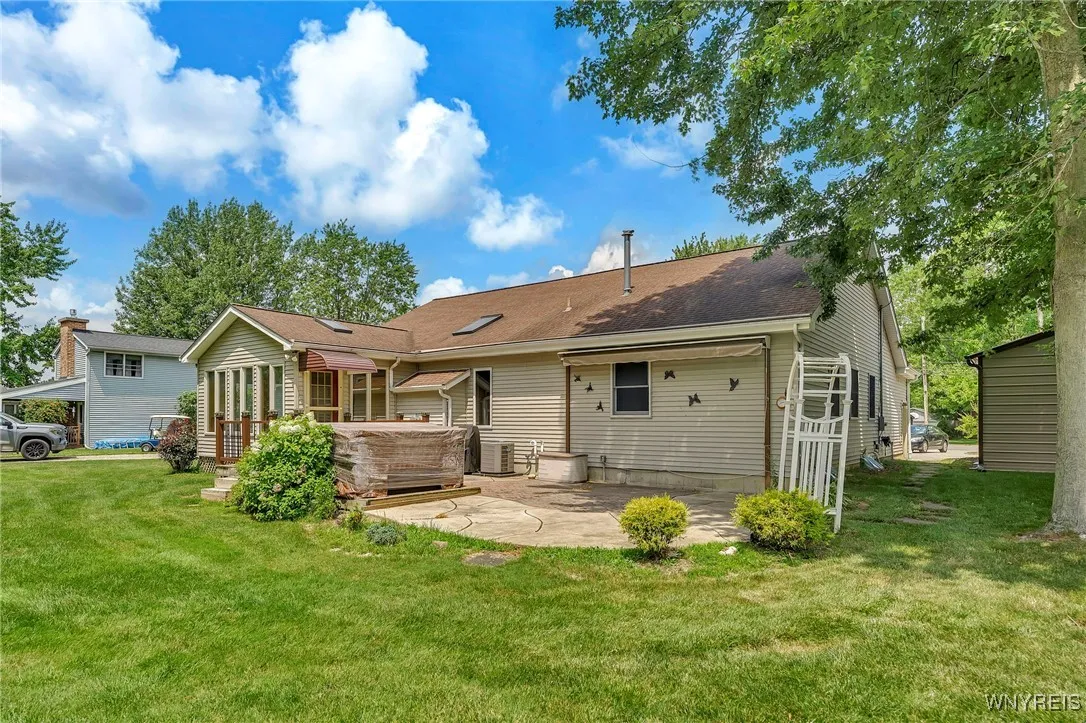 1245 Dodge Road, Amherst, New York 14068, Amherst, New York 14068, 3 Bedrooms Bedrooms, 8 Rooms Rooms,2 BathroomsBathrooms,Residential,For Sale,1245 Dodge Road, Amherst, New York 14068,B1621984