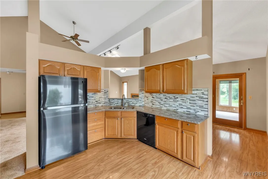 1245 Dodge Road, Amherst, New York 14068, Amherst, New York 14068, 3 Bedrooms Bedrooms, 8 Rooms Rooms,2 BathroomsBathrooms,Residential,For Sale,1245 Dodge Road, Amherst, New York 14068,B1621984
