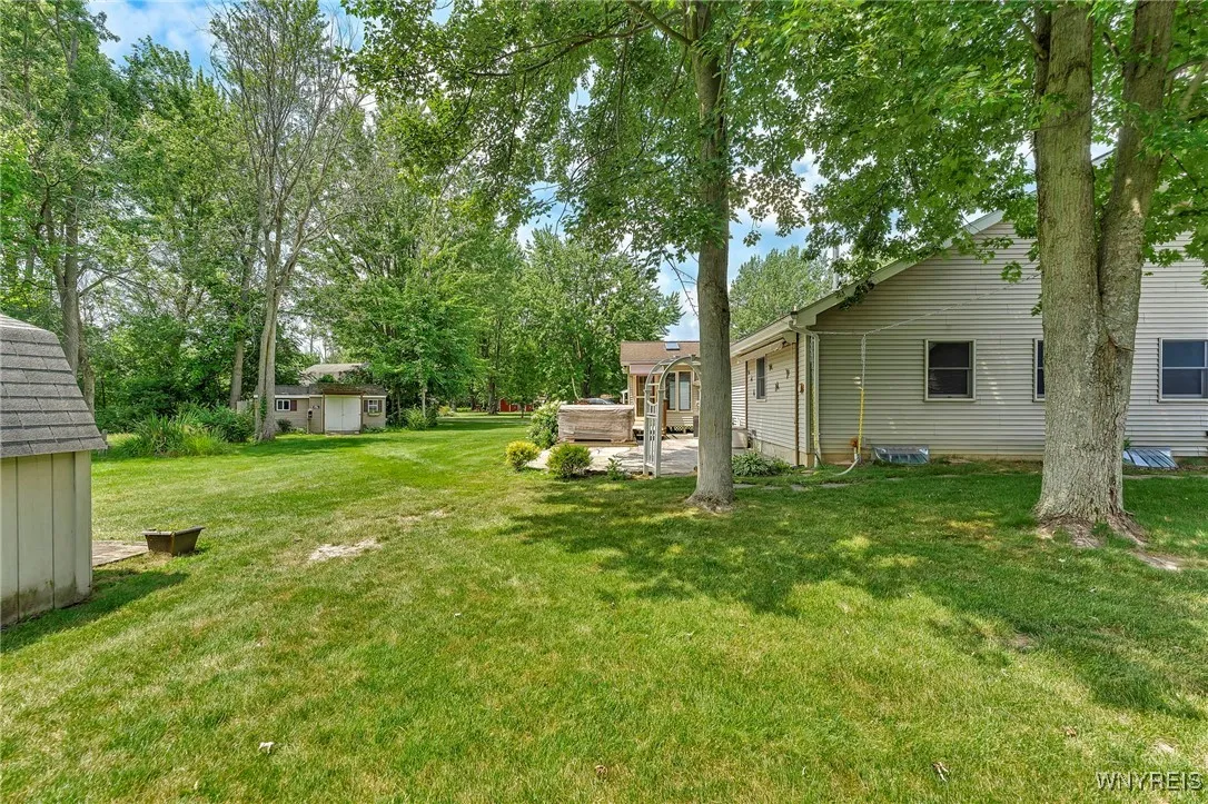 1245 Dodge Road, Amherst, New York 14068, Amherst, New York 14068, 3 Bedrooms Bedrooms, 8 Rooms Rooms,2 BathroomsBathrooms,Residential,For Sale,1245 Dodge Road, Amherst, New York 14068,B1621984
