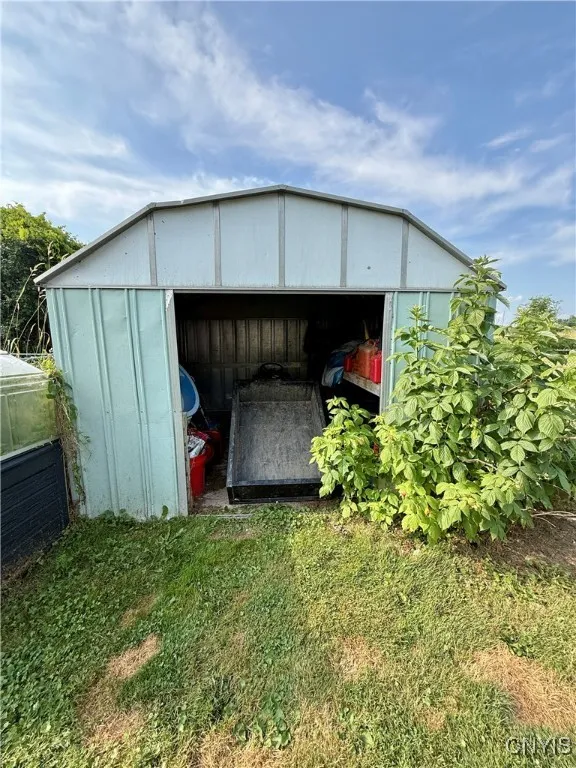 5577 Louis Avenue, Cicero, New York 13029, Cicero, New York 13029, 2 Bedrooms Bedrooms, 6 Rooms Rooms,2 BathroomsBathrooms,Residential,For Sale,5577 Louis Avenue, Cicero, New York 13029,S1621945