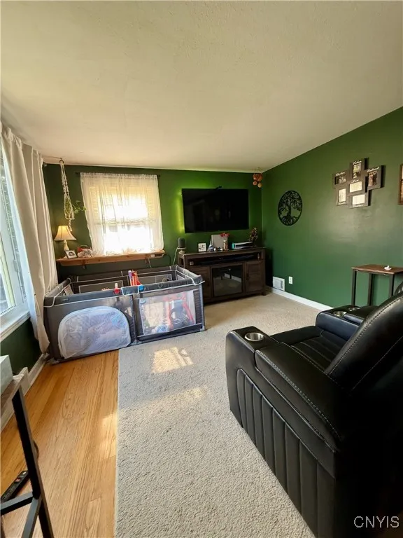 5577 Louis Avenue, Cicero, New York 13029, Cicero, New York 13029, 2 Bedrooms Bedrooms, 6 Rooms Rooms,2 BathroomsBathrooms,Residential,For Sale,5577 Louis Avenue, Cicero, New York 13029,S1621945