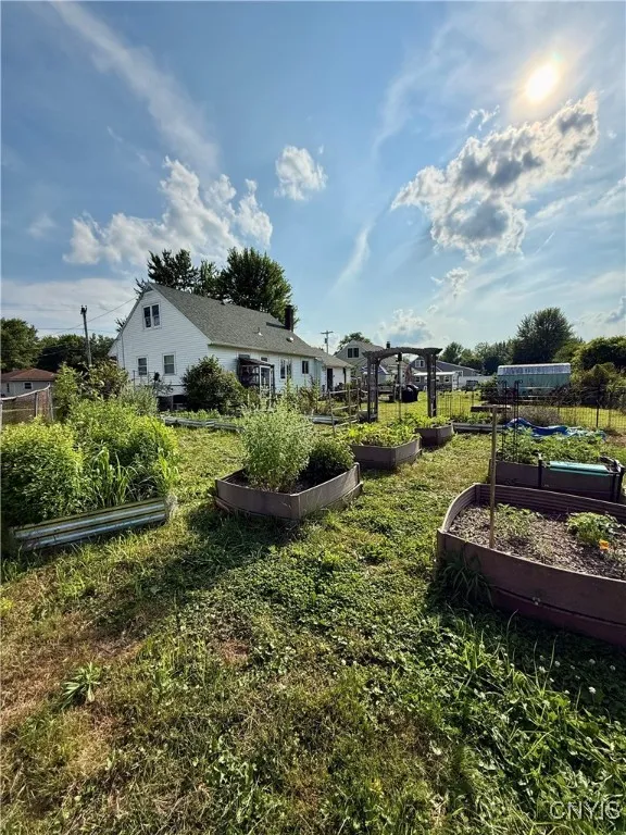 5577 Louis Avenue, Cicero, New York 13029, Cicero, New York 13029, 2 Bedrooms Bedrooms, 6 Rooms Rooms,2 BathroomsBathrooms,Residential,For Sale,5577 Louis Avenue, Cicero, New York 13029,S1621945