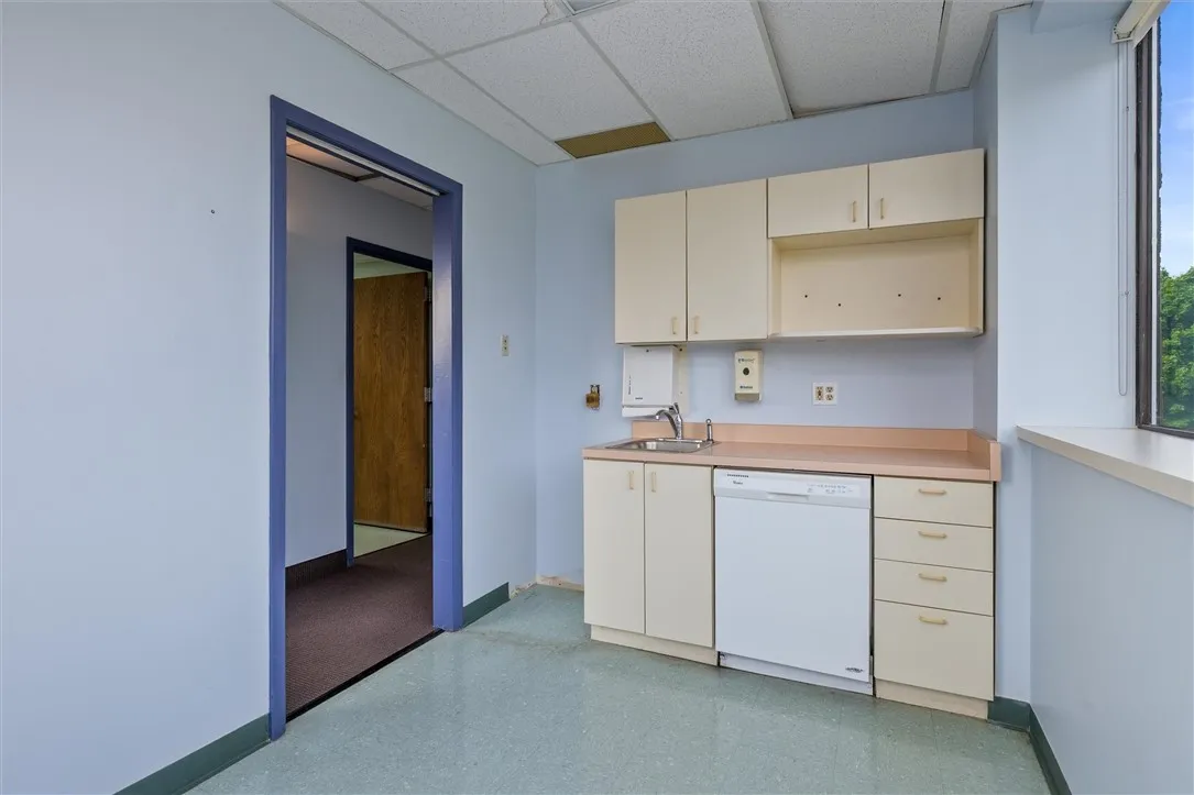 1630 Empire Boulevard, Penfield, New York 14580, Penfield, New York 14580, ,Commercial Lease,For Rent,1630 Empire Boulevard, Penfield, New York 14580,R1621229
