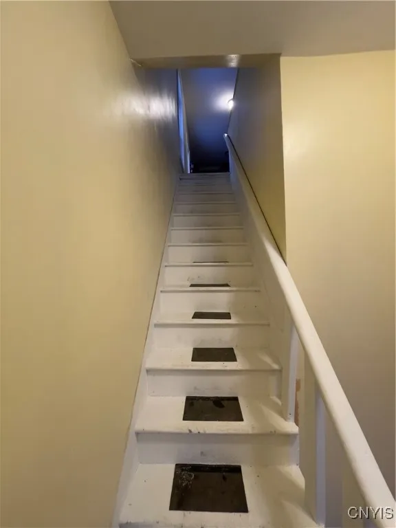 318 Kellog Street, Syracuse, New York 13024, Syracuse, New York 13024, 3 Bedrooms Bedrooms, 6 Rooms Rooms,1 BathroomBathrooms,Residential Lease,For Rent,318 Kellog Street, Syracuse, New York 13024,S1622040