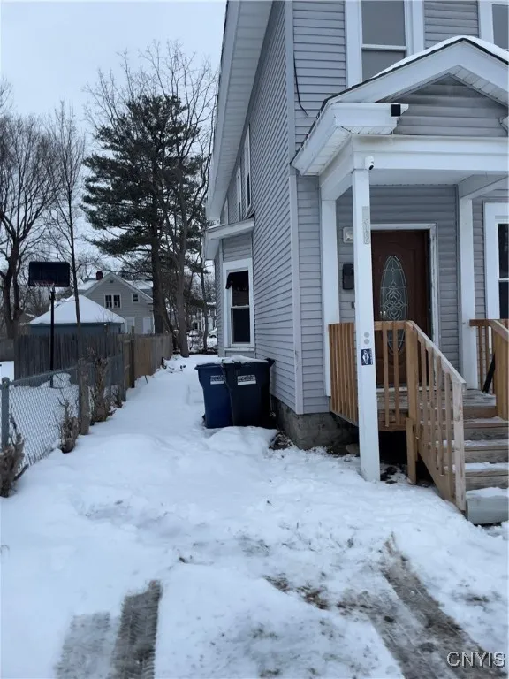 318 Kellog Street, Syracuse, New York 13024, Syracuse, New York 13024, 3 Bedrooms Bedrooms, 6 Rooms Rooms,1 BathroomBathrooms,Residential Lease,For Rent,318 Kellog Street, Syracuse, New York 13024,S1622040