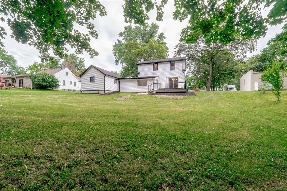 166 Whitney Road, Perinton, New York 14526, Perinton, New York 14526, 2 Bedrooms Bedrooms, 6 Rooms Rooms,2 BathroomsBathrooms,Residential,For Sale,166 Whitney Road, Perinton, New York 14526,R1621985