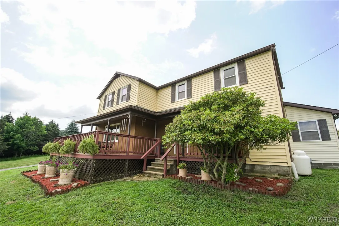 9935 Swift Road, Cuba, New York 14727, Cuba, New York 14727, 5 Bedrooms Bedrooms, 11 Rooms Rooms,3 BathroomsBathrooms,Residential,For Sale,9935 Swift Road, Cuba, New York 14727,B1621049