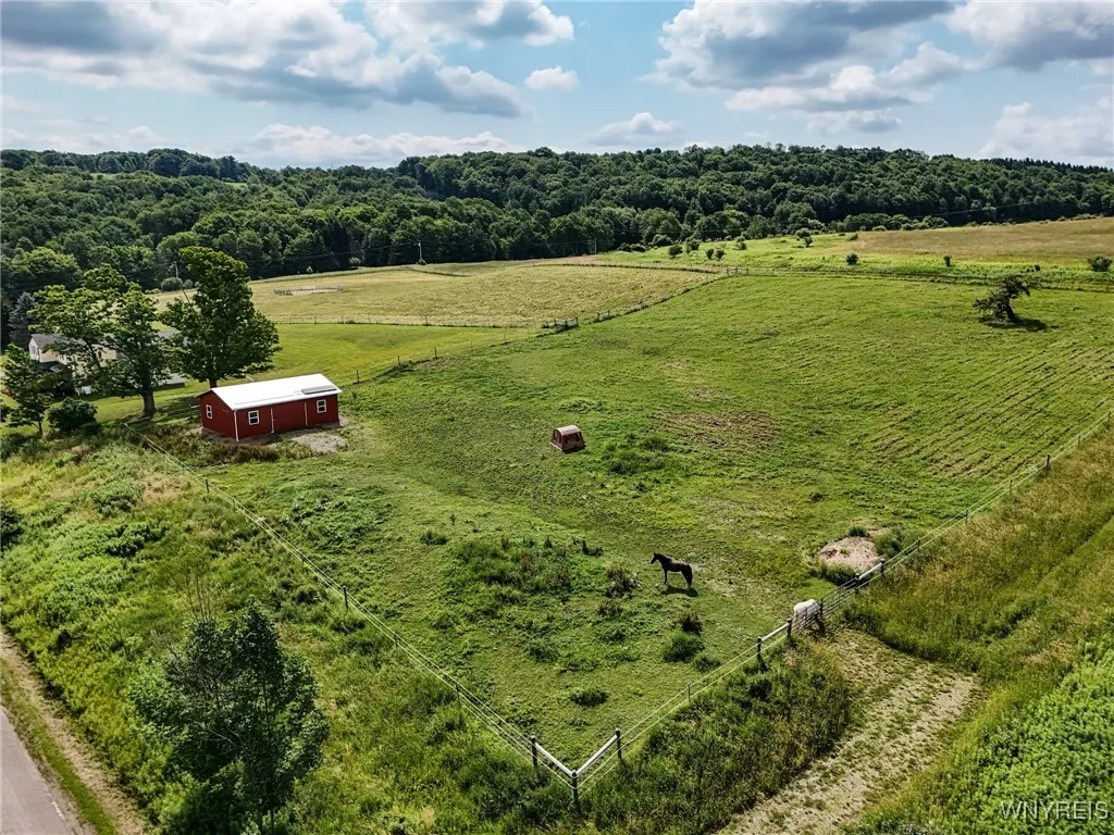 9935 Swift Road, Cuba, New York 14727, Cuba, New York 14727, 5 Bedrooms Bedrooms, 11 Rooms Rooms,3 BathroomsBathrooms,Residential,For Sale,9935 Swift Road, Cuba, New York 14727,B1621049