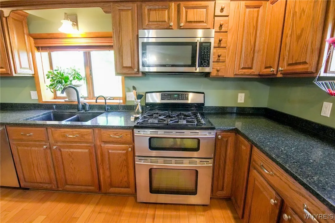 9935 Swift Road, Cuba, New York 14727, Cuba, New York 14727, 5 Bedrooms Bedrooms, 11 Rooms Rooms,3 BathroomsBathrooms,Residential,For Sale,9935 Swift Road, Cuba, New York 14727,B1621049