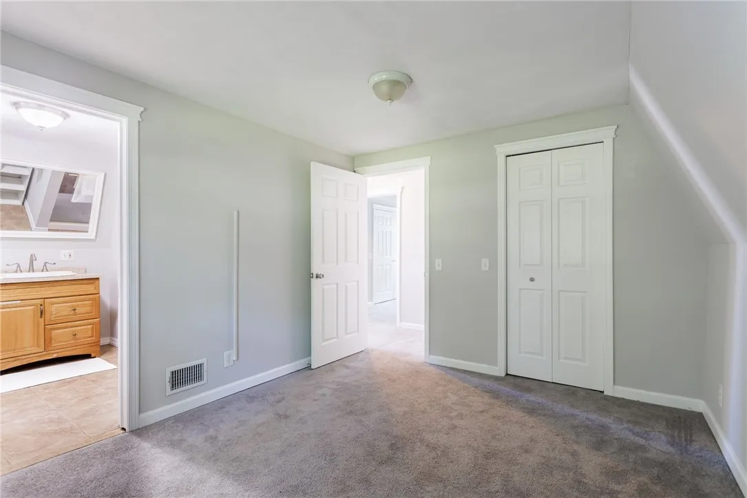 93 Atwell Street, Rochester, New York 14612, Rochester, New York 14612, 2 Bedrooms Bedrooms, 5 Rooms Rooms,1 BathroomBathrooms,Residential,For Sale,93 Atwell Street, Rochester, New York 14612,R1621574
