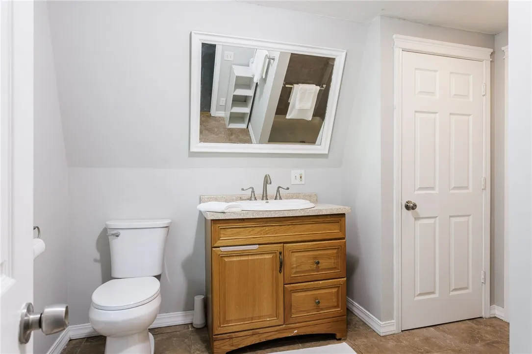 93 Atwell Street, Rochester, New York 14612, Rochester, New York 14612, 2 Bedrooms Bedrooms, 5 Rooms Rooms,1 BathroomBathrooms,Residential,For Sale,93 Atwell Street, Rochester, New York 14612,R1621574