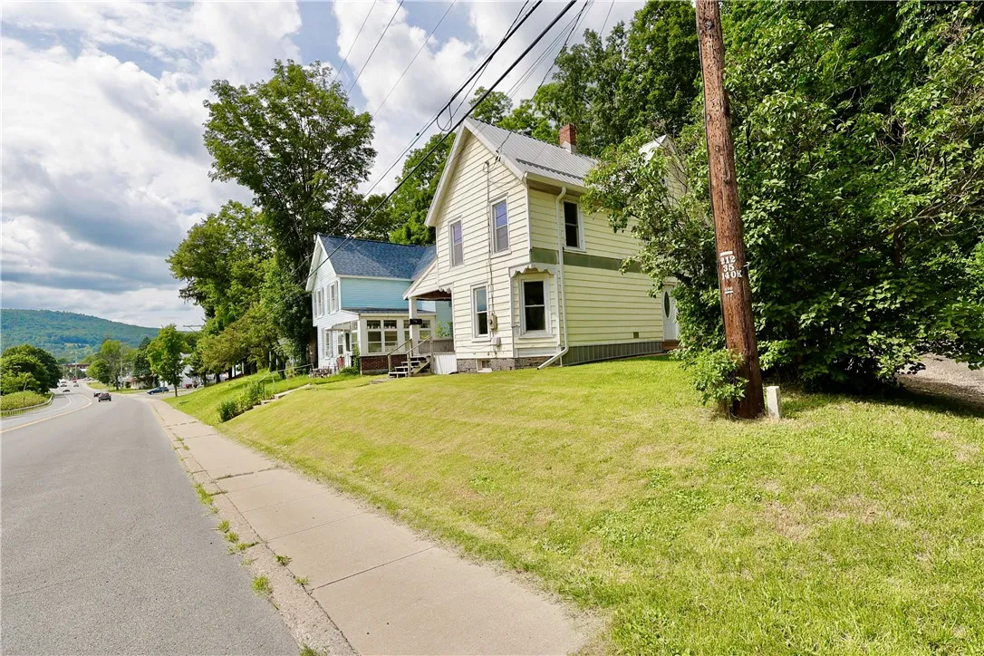 42 Delaware Street, Walton, New York 13856, Walton, New York 13856, 3 Bedrooms Bedrooms, 8 Rooms Rooms,1 BathroomBathrooms,Residential,For Sale,42 Delaware Street, Walton, New York 13856,R1622037