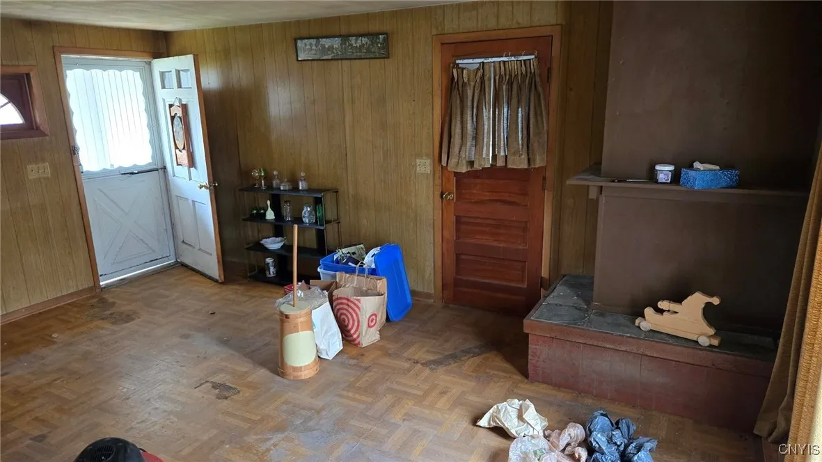 4115 Poplar Drive, Clay, New York 13090, Clay, New York 13090, 4 Bedrooms Bedrooms, 8 Rooms Rooms,1 BathroomBathrooms,Residential,Closed,4115 Poplar Drive, Clay, New York 13090,0,S1622025