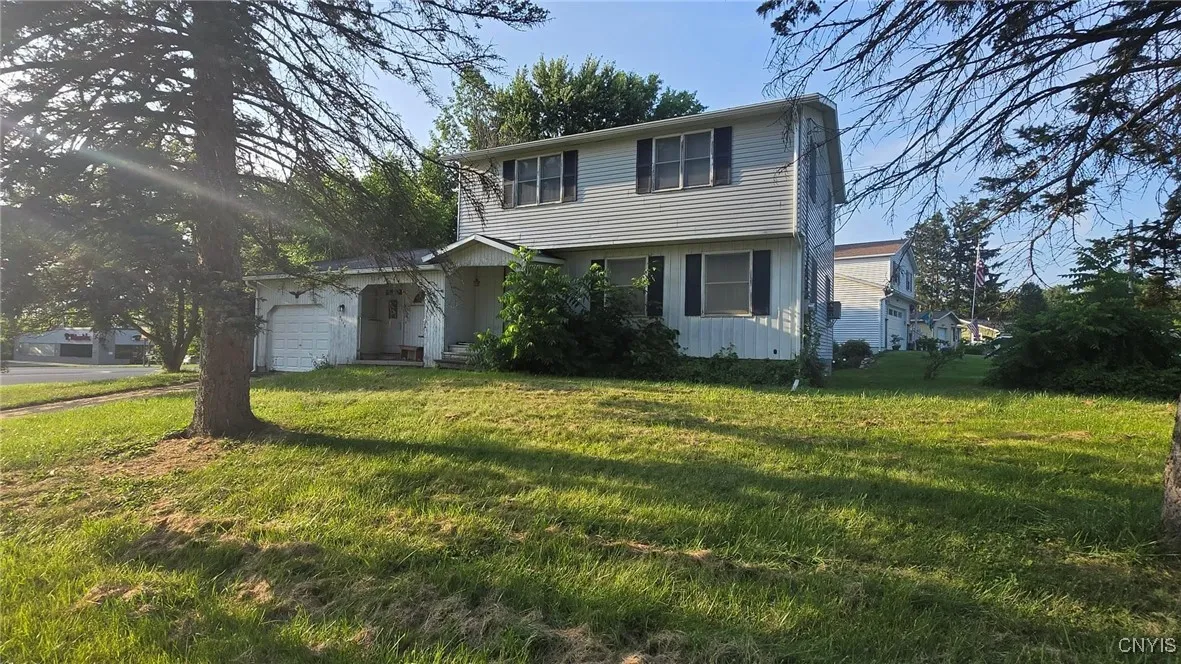 4115 Poplar Drive, Clay, New York 13090, Clay, New York 13090, 4 Bedrooms Bedrooms, 8 Rooms Rooms,1 BathroomBathrooms,Residential,Closed,4115 Poplar Drive, Clay, New York 13090,0,S1622025