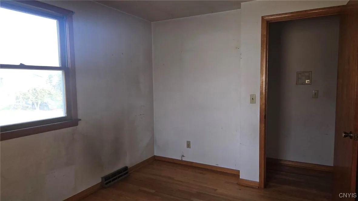 4115 Poplar Drive, Clay, New York 13090, Clay, New York 13090, 4 Bedrooms Bedrooms, 8 Rooms Rooms,1 BathroomBathrooms,Residential,Closed,4115 Poplar Drive, Clay, New York 13090,0,S1622025