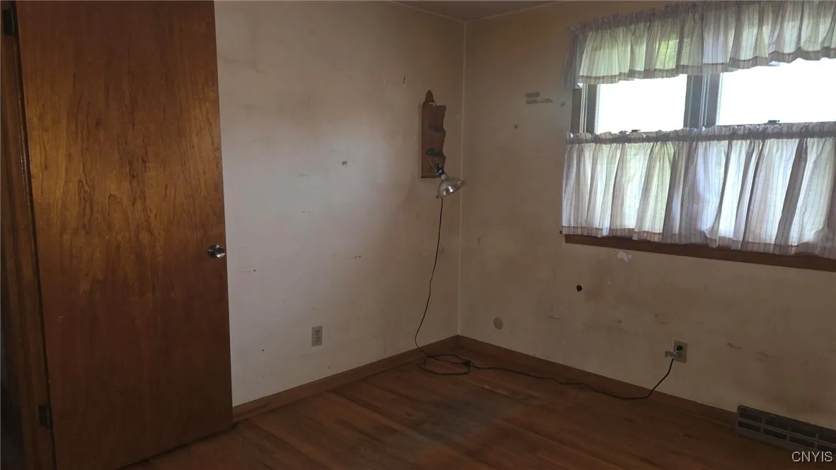 4115 Poplar Drive, Clay, New York 13090, Clay, New York 13090, 4 Bedrooms Bedrooms, 8 Rooms Rooms,1 BathroomBathrooms,Residential,Closed,4115 Poplar Drive, Clay, New York 13090,0,S1622025