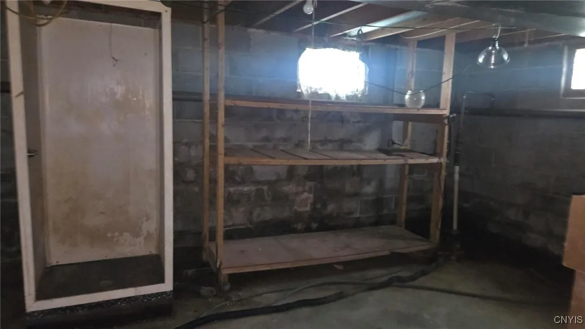 4115 Poplar Drive, Clay, New York 13090, Clay, New York 13090, 4 Bedrooms Bedrooms, 8 Rooms Rooms,1 BathroomBathrooms,Residential,Closed,4115 Poplar Drive, Clay, New York 13090,0,S1622025