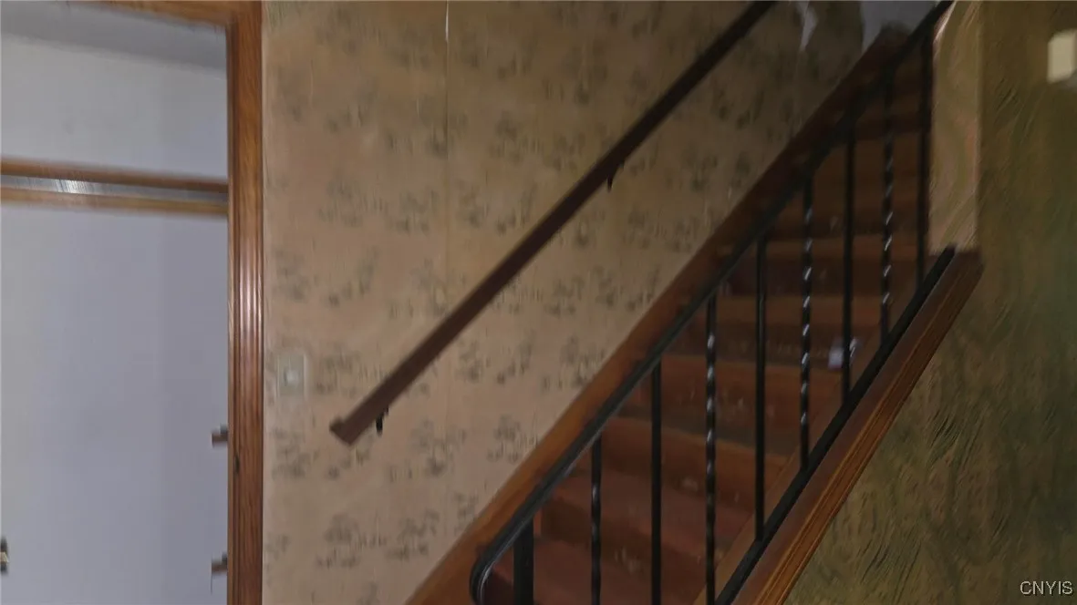 4115 Poplar Drive, Clay, New York 13090, Clay, New York 13090, 4 Bedrooms Bedrooms, 8 Rooms Rooms,1 BathroomBathrooms,Residential,Closed,4115 Poplar Drive, Clay, New York 13090,0,S1622025