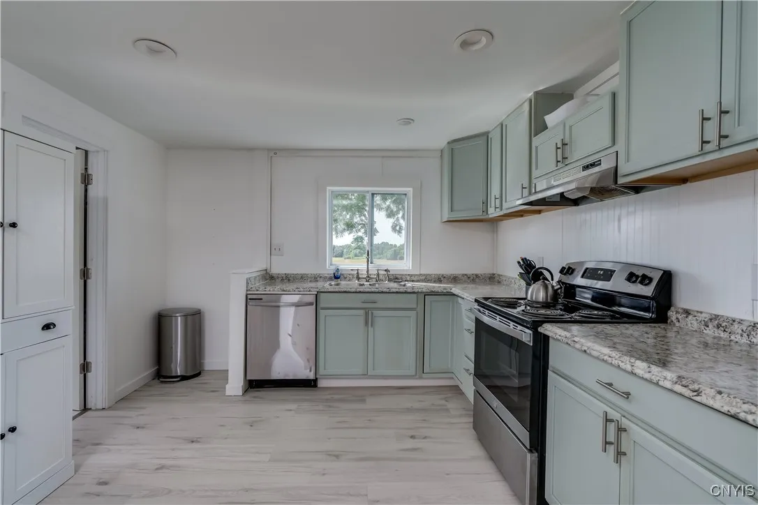 13051 State Route 3, Hounsfield, New York 13685, Hounsfield, New York 13685, 2 Bedrooms Bedrooms, 6 Rooms Rooms,1 BathroomBathrooms,Residential,For Sale,13051 State Route 3, Hounsfield, New York 13685,S1621464