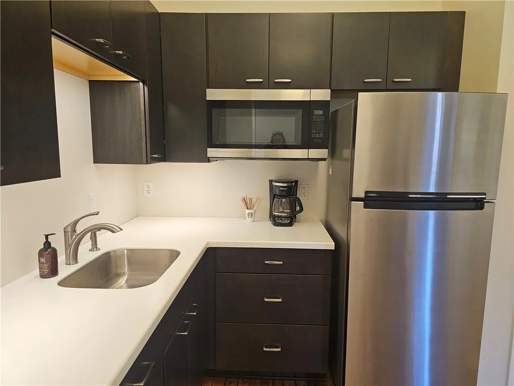 34 Elton Street #104 Street, Rochester, New York 1, Rochester, New York 14607, ,Commercial Lease,For Rent,34 Elton Street #104 Street, Rochester, New York 1,R1621864