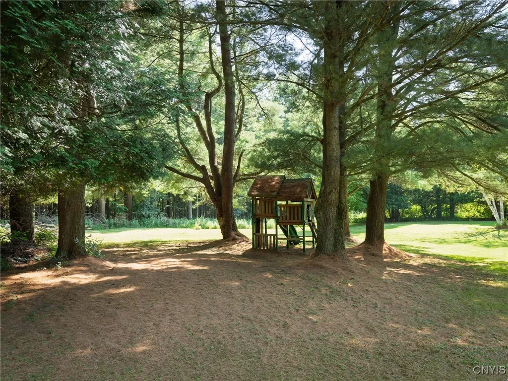 14496 Military Road, Hounsfield, New York 13685, Hounsfield, New York 13685, 3 Bedrooms Bedrooms, 11 Rooms Rooms,2 BathroomsBathrooms,Residential,For Sale,14496 Military Road, Hounsfield, New York 13685,S1622009