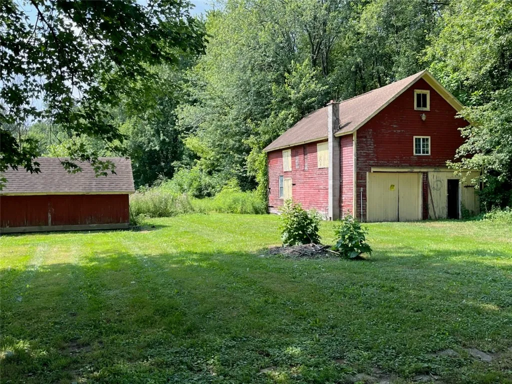 10276 Roosevelt Highway, Yates, New York 14098, Yates, New York 14098, 3 Bedrooms Bedrooms, 8 Rooms Rooms,1 BathroomBathrooms,Residential,For Sale,10276 Roosevelt Highway, Yates, New York 14098,R1621801