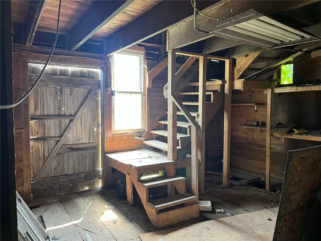 10276 Roosevelt Highway, Yates, New York 14098, Yates, New York 14098, 3 Bedrooms Bedrooms, 8 Rooms Rooms,1 BathroomBathrooms,Residential,For Sale,10276 Roosevelt Highway, Yates, New York 14098,R1621801