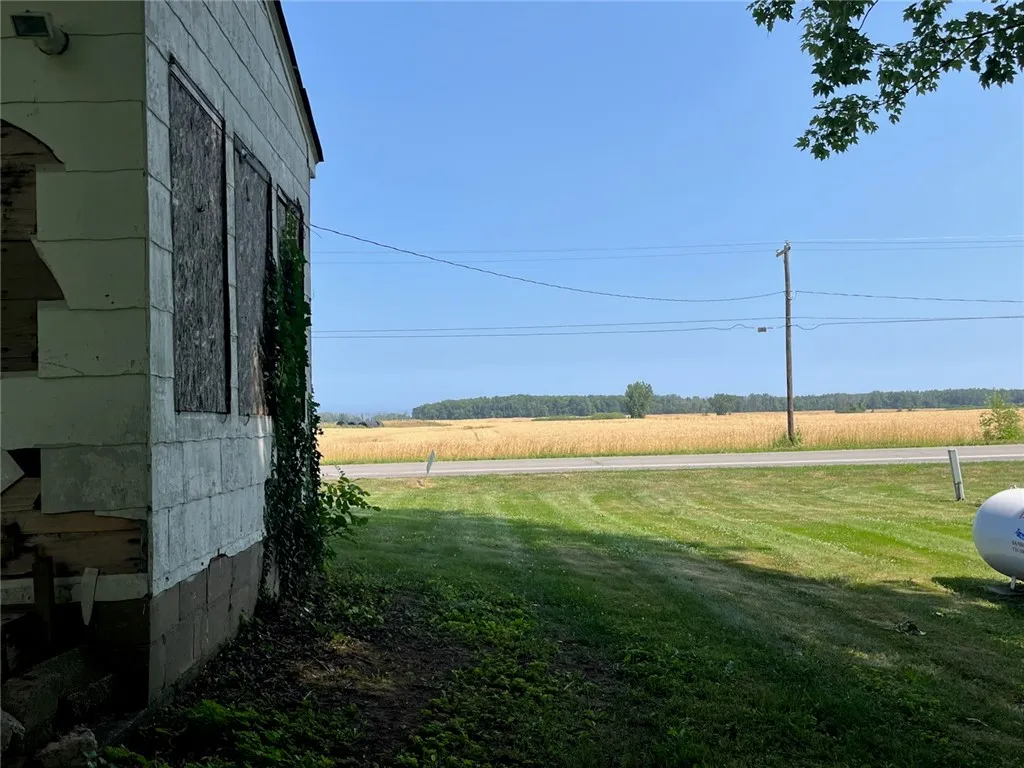 10276 Roosevelt Highway, Yates, New York 14098, Yates, New York 14098, 3 Bedrooms Bedrooms, 8 Rooms Rooms,1 BathroomBathrooms,Residential,For Sale,10276 Roosevelt Highway, Yates, New York 14098,R1621801