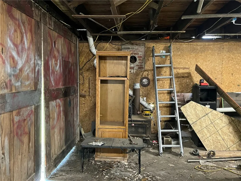 10276 Roosevelt Highway, Yates, New York 14098, Yates, New York 14098, 3 Bedrooms Bedrooms, 8 Rooms Rooms,1 BathroomBathrooms,Residential,For Sale,10276 Roosevelt Highway, Yates, New York 14098,R1621801