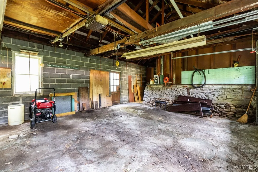 3 car garage