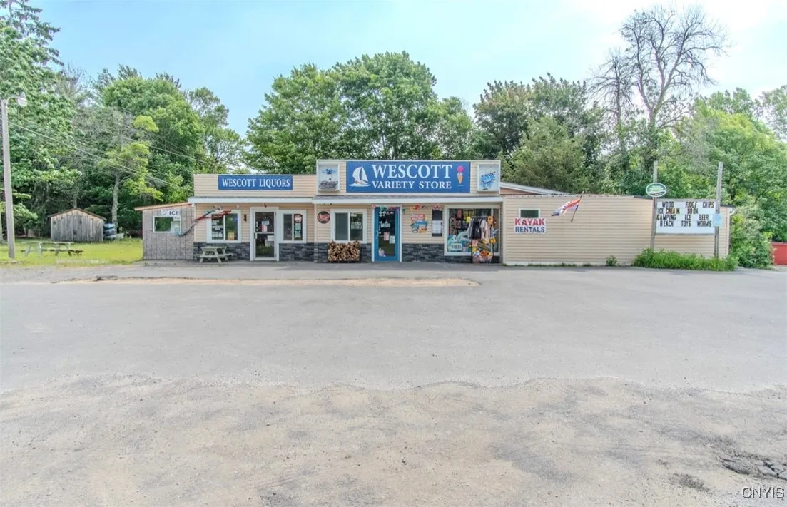 12559/561 Ridge Road, Hounsfield, New York 13685, Hounsfield, New York 13685, ,Commercial Sale,For Sale,12559/561 Ridge Road, Hounsfield, New York 13685,S1621943
