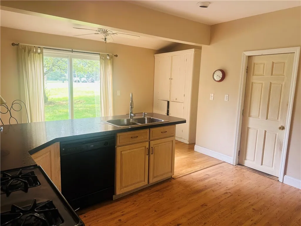 37 Stockton Avenue, Walton, New York 13856, Walton, New York 13856, 3 Bedrooms Bedrooms, 11 Rooms Rooms,1 BathroomBathrooms,Residential,For Sale,37 Stockton Avenue, Walton, New York 13856,R1621816