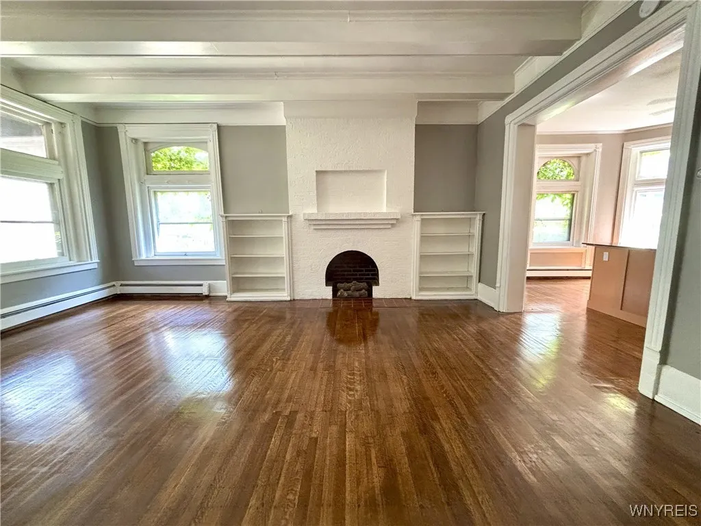 42 Richmond Avenue, Buffalo, New York 14222, Buffalo, New York 14222, 2 Bedrooms Bedrooms, 8 Rooms Rooms,1 BathroomBathrooms,Residential Lease,For Rent,42 Richmond Avenue, Buffalo, New York 14222,B1621742