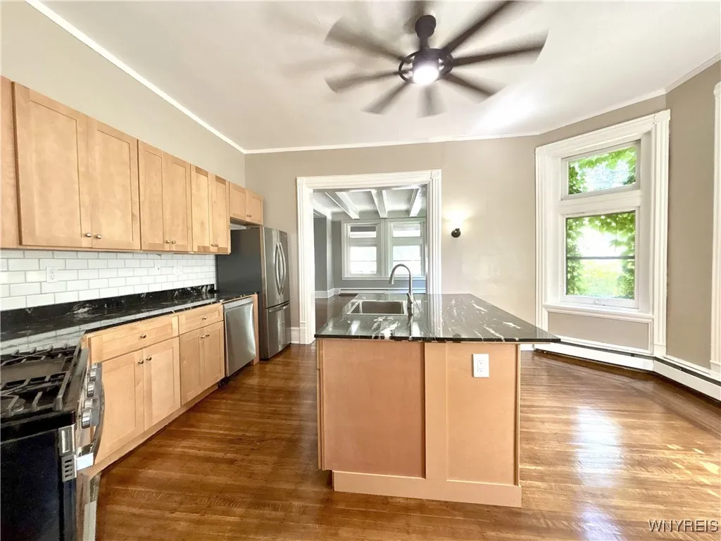 42 Richmond Avenue, Buffalo, New York 14222, Buffalo, New York 14222, 2 Bedrooms Bedrooms, 8 Rooms Rooms,1 BathroomBathrooms,Residential Lease,For Rent,42 Richmond Avenue, Buffalo, New York 14222,B1621742