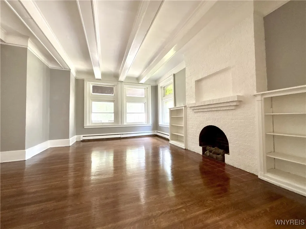 42 Richmond Avenue, Buffalo, New York 14222, Buffalo, New York 14222, 2 Bedrooms Bedrooms, 8 Rooms Rooms,1 BathroomBathrooms,Residential Lease,For Rent,42 Richmond Avenue, Buffalo, New York 14222,B1621742