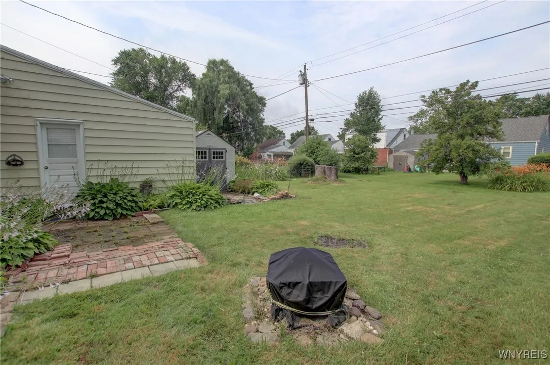 112 Vegola Avenue, Cheektowaga, New York 14225, Cheektowaga, New York 14225, 4 Bedrooms Bedrooms, 9 Rooms Rooms,2 BathroomsBathrooms,Residential,For Sale,112 Vegola Avenue, Cheektowaga, New York 14225,B1621609