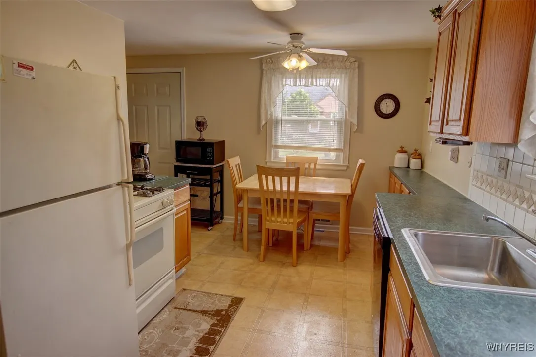 112 Vegola Avenue, Cheektowaga, New York 14225, Cheektowaga, New York 14225, 4 Bedrooms Bedrooms, 9 Rooms Rooms,2 BathroomsBathrooms,Residential,For Sale,112 Vegola Avenue, Cheektowaga, New York 14225,B1621609