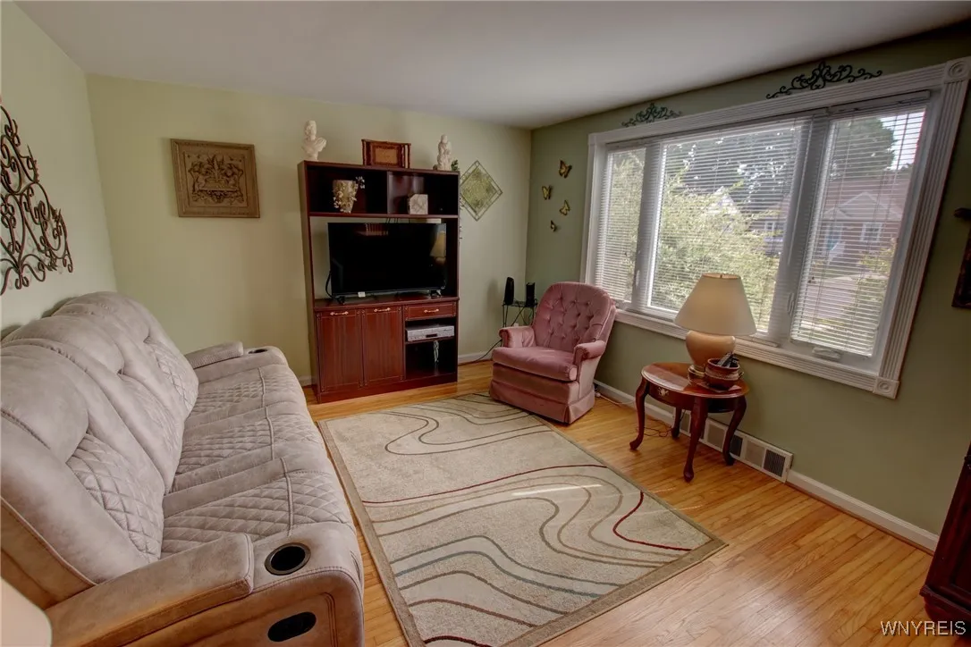 112 Vegola Avenue, Cheektowaga, New York 14225, Cheektowaga, New York 14225, 4 Bedrooms Bedrooms, 9 Rooms Rooms,2 BathroomsBathrooms,Residential,For Sale,112 Vegola Avenue, Cheektowaga, New York 14225,B1621609