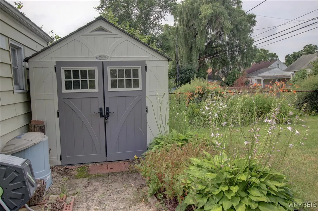 112 Vegola Avenue, Cheektowaga, New York 14225, Cheektowaga, New York 14225, 4 Bedrooms Bedrooms, 9 Rooms Rooms,2 BathroomsBathrooms,Residential,For Sale,112 Vegola Avenue, Cheektowaga, New York 14225,B1621609