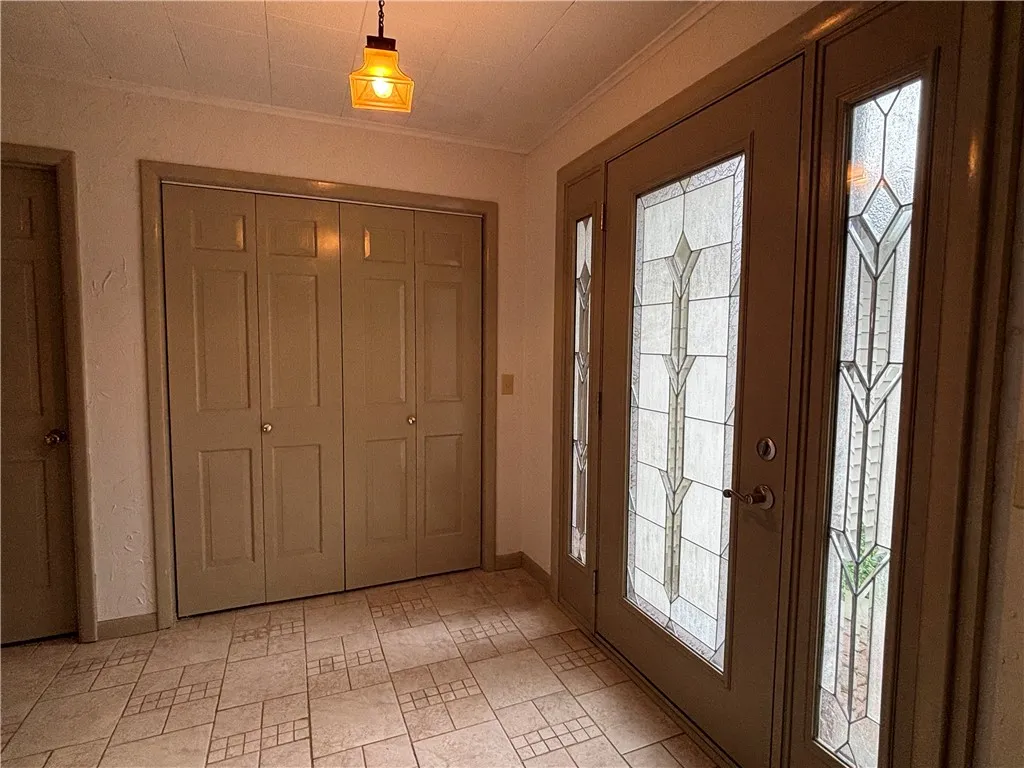 Entrance/Foyer